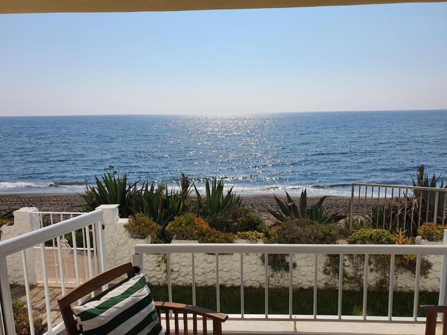 Front Mer - Sublime Appartement Moderne Et Confortable Estepona Luaran gambar