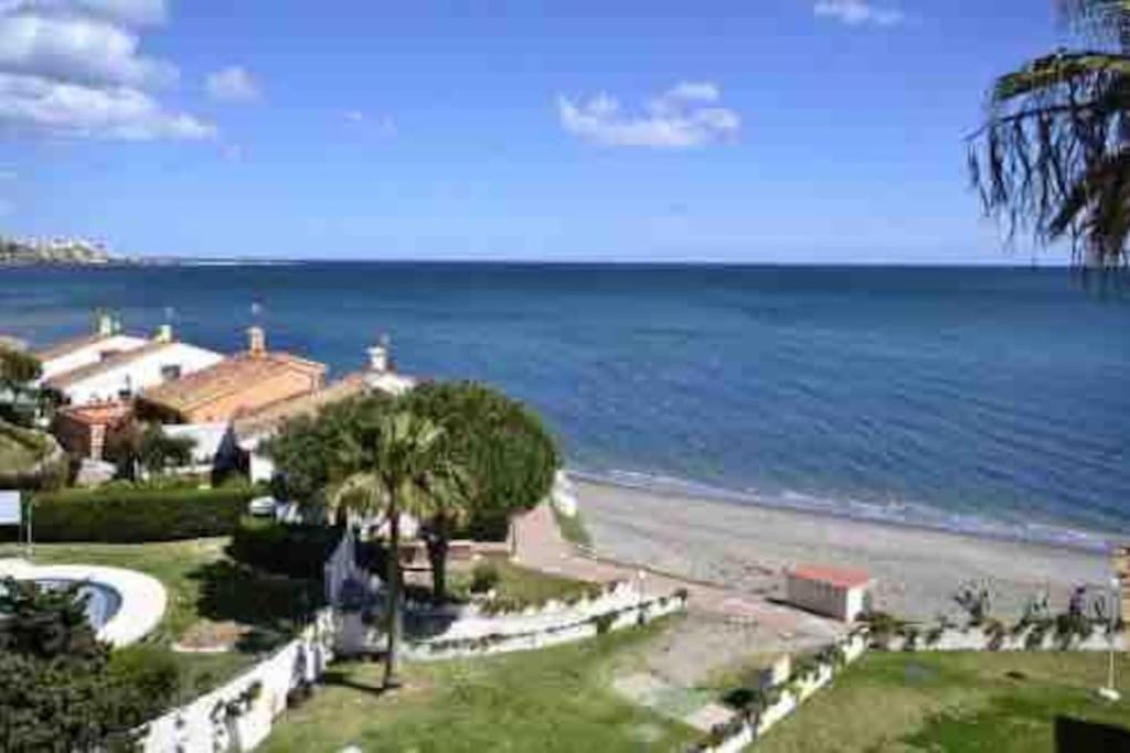 Front Mer - Sublime Appartement Moderne Et Confortable Estepona Luaran gambar